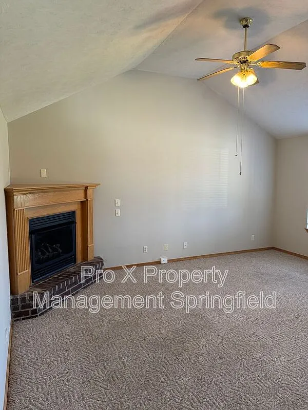 2 bed, 2.0 bath, 1100 sqft, $1,395 — Photo 3