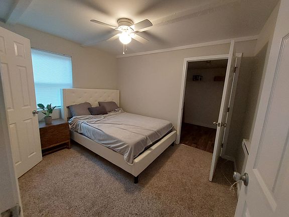 3rd image of 201 Chandler Dr #13Y