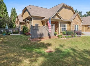 141 Glens Dr, Woodstock, GA