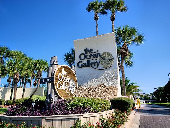 2nd image of 54 Village Del Lago Cir