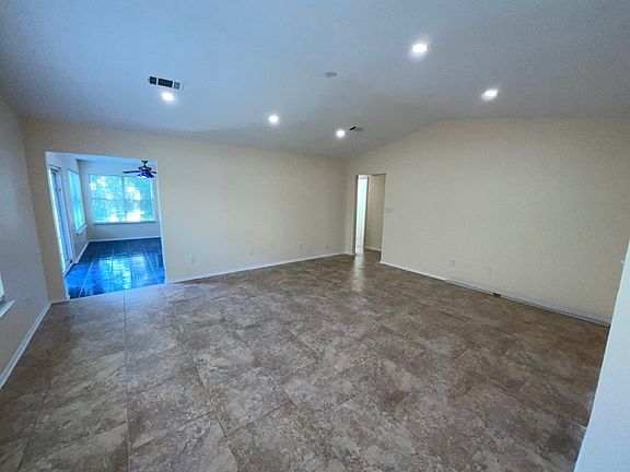 3rd image of 1454 Sterling Point Dr