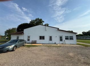 820 W Chicago Rd, White Pigeon, MI 49099