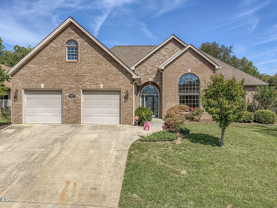 1st image of 305 Alta Tree Blvd