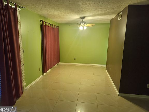 4th image of 105 Governors Dr