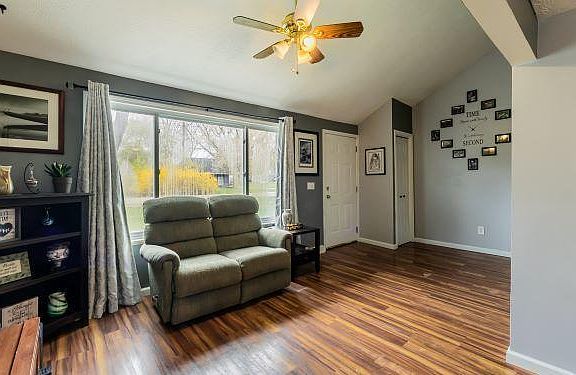 5th image of 6228 Towar Ave
