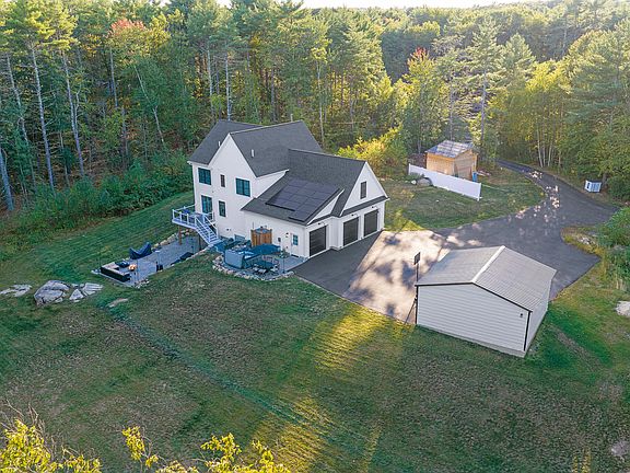 2nd image of 7 Josiah Currier Road