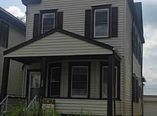 467 Lawrie St, Perth Amboy, NJ 08861