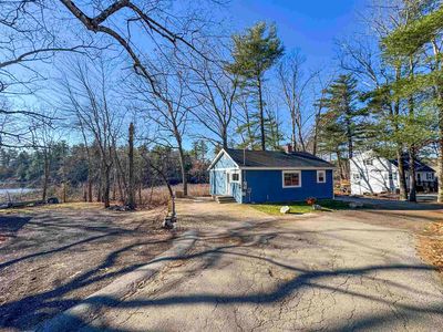 41 N Shore Road, Sandown, NH, 03873