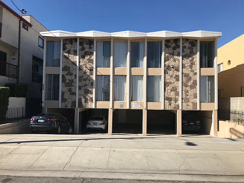 943 N Louise St #3 Photo 1