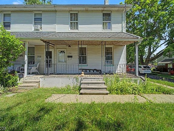 2nd image of 700 Vulcanite Ave