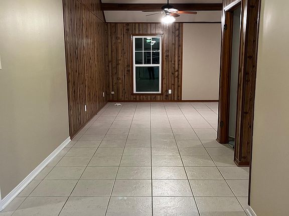 4th image of 1105 Anna St