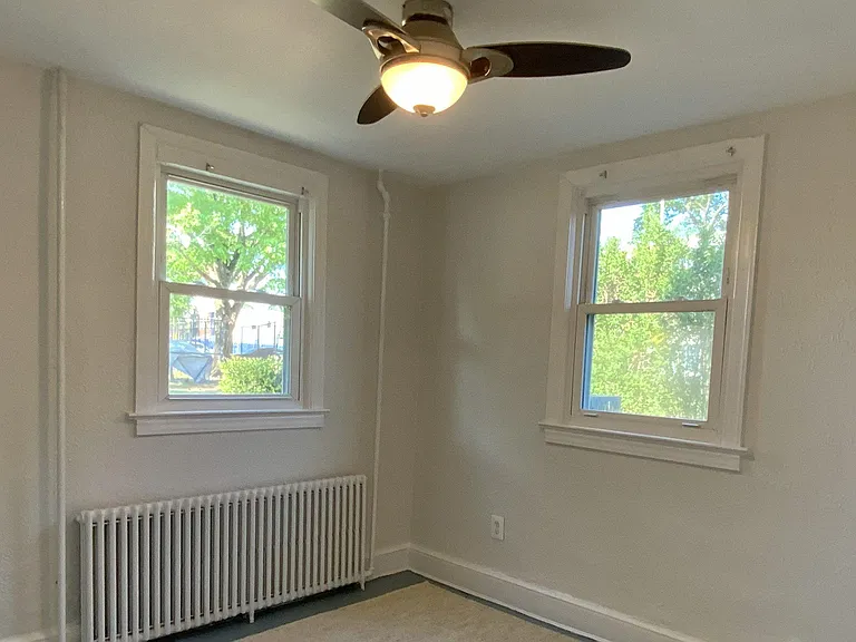 1772 E St NE — Photo 23