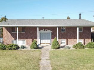 1900 Rockland Ave, Belpre, OH 45714