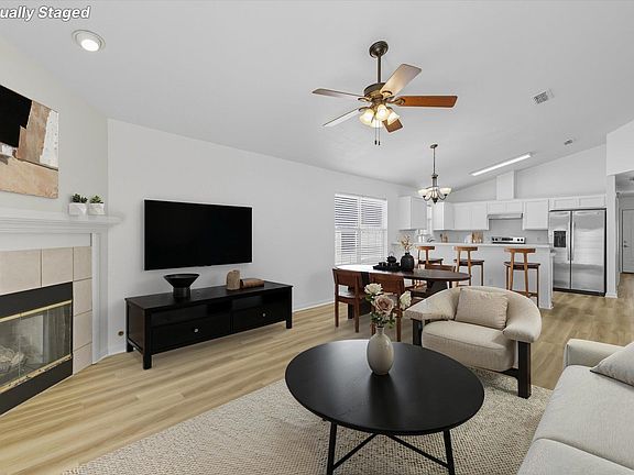 5th image of 4428 Siesta Ct