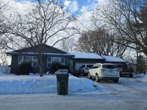 936 Lilac Dr, Sauk Centre, MN 56378