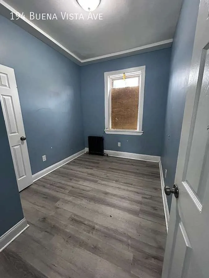 2 bed, $2,500 — Photo 2
