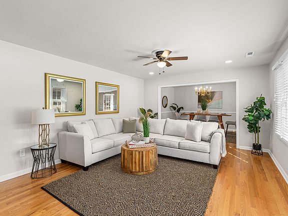 4th image of 1871 Rugby Ln