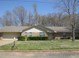 1211 Corey Dr, Whitehouse, TX 75791