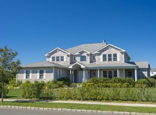 9 Summer Dr, Southampton, NY 11968