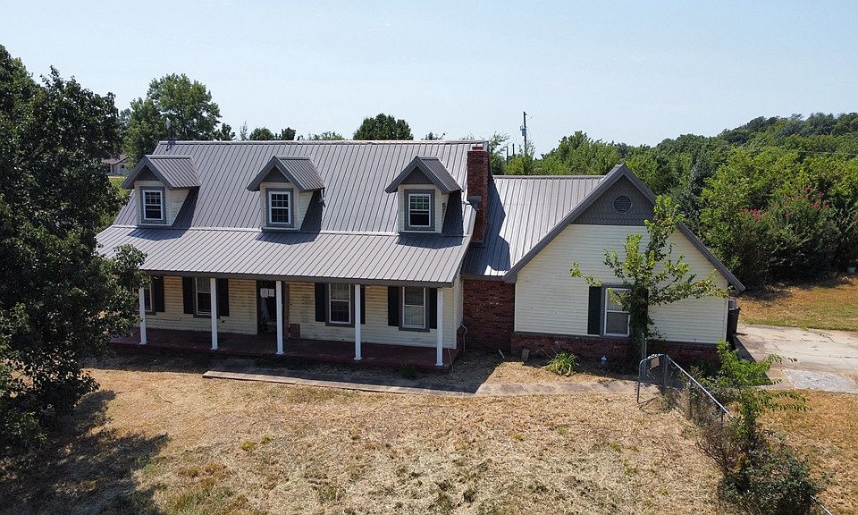 1st image of 19184 E Summer Ln