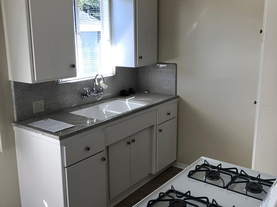 1st image of 1520 N Edison Blvd