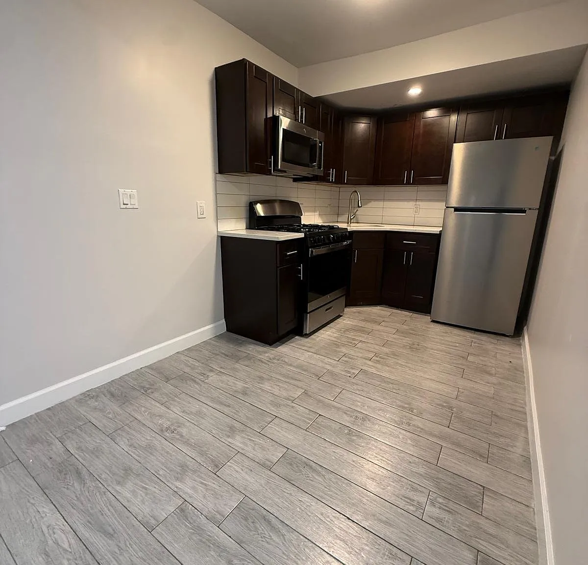 1 bed, 1.0 bath, $2,250 — Photo 3