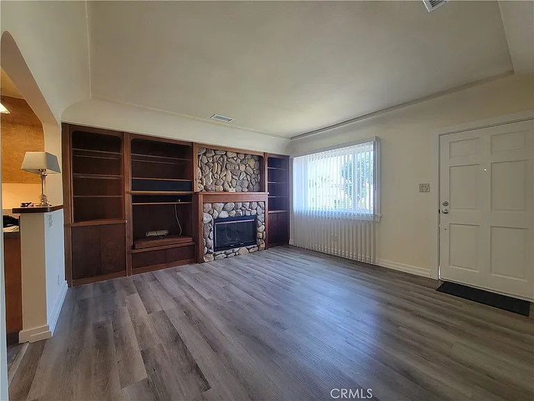 1884 Jaybrook Dr — Photo 6