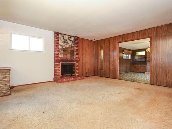5th image of 2580 Evergreen Dr