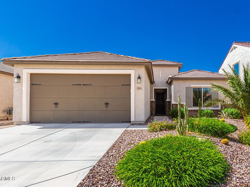 1st image of 3658 N BARRINGTON Drive