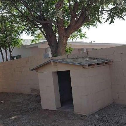 4th image of 835 W Calle Lerdo