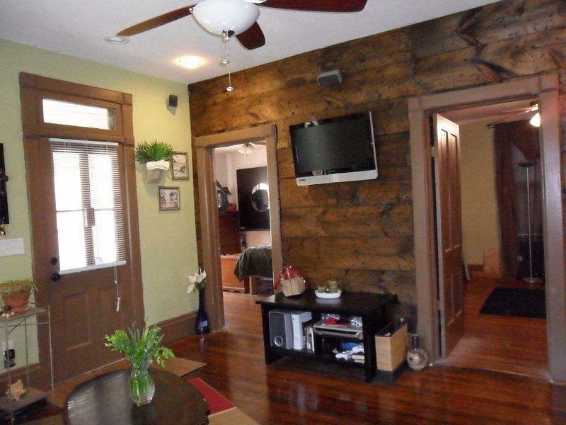entry way/ living room