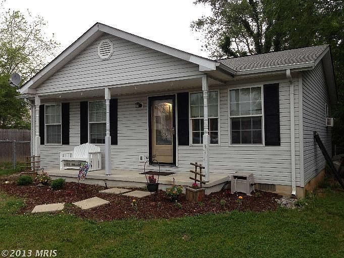 2nd image of 107 Jermanda Ct