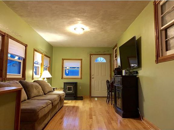 5th image of 3116 King St