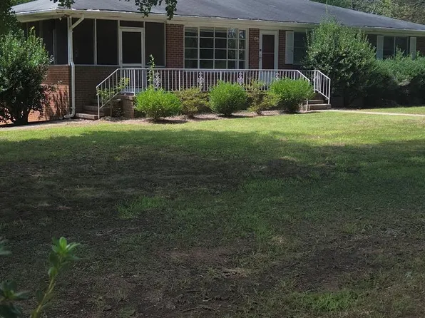 192 Sweden Fork Creek Ln, Chatham, VA 24531
