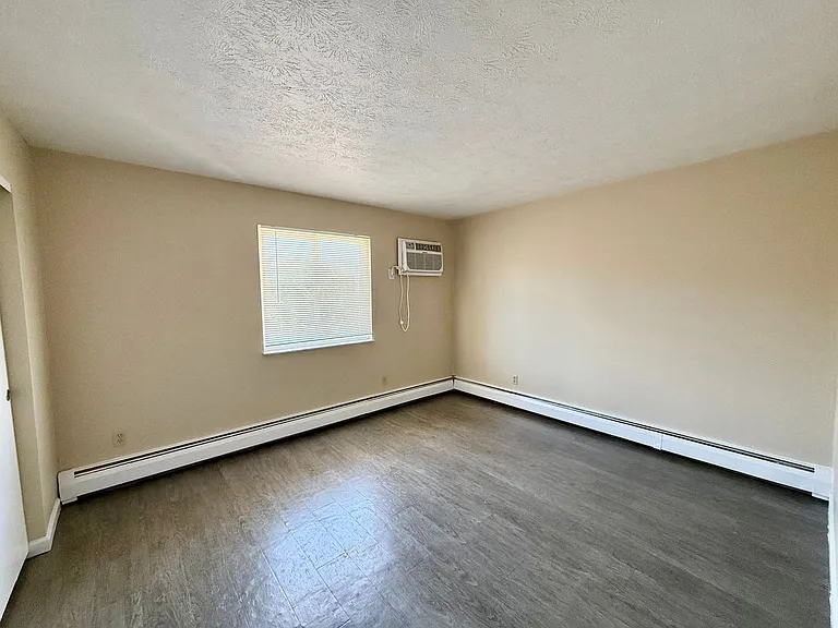 2459 Montana Ave #7 — Photo 4