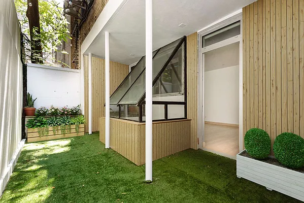 Sold by Brown Harris Stevens | media 10