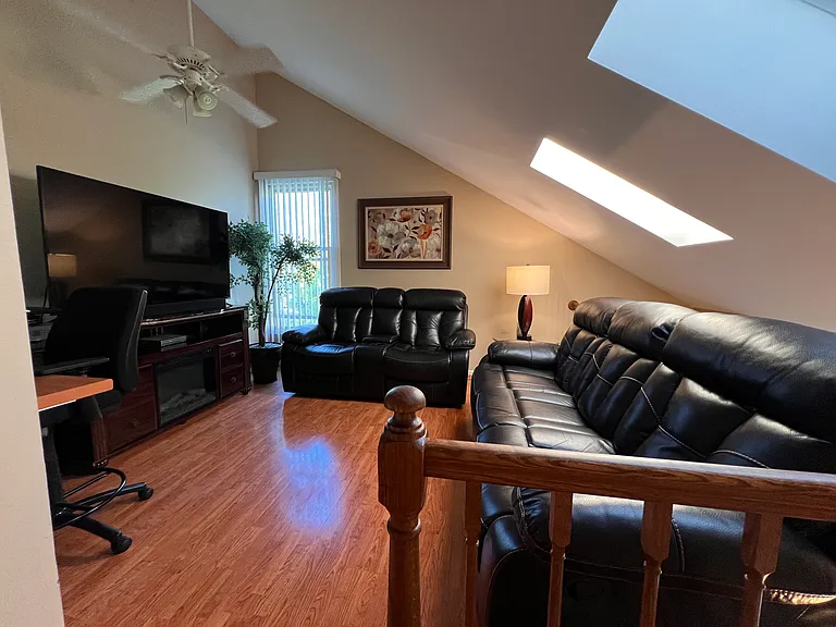 2694 College Hill Cir — Photo 11