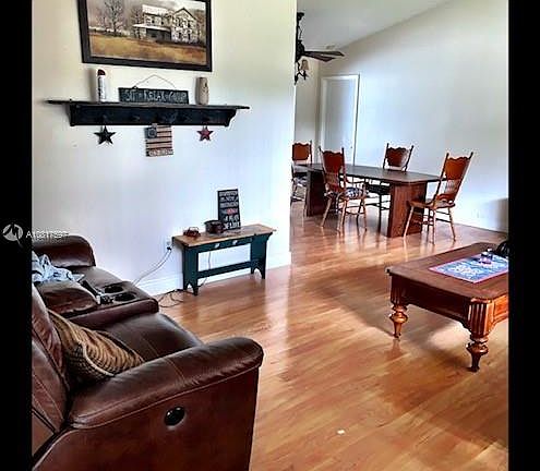 3rd image of 1473 N Bluebird Ln #1473