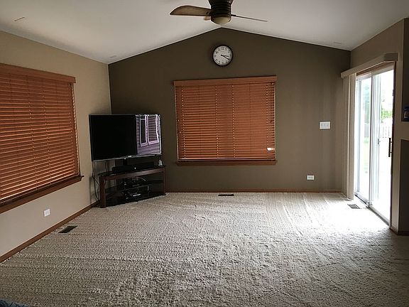 4th image of 2932 Aberdeen Dr