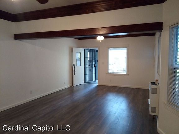 5th image of 836 W 40th Pl #8434205