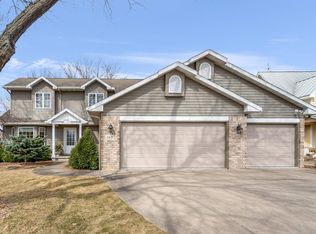 160 Captains Ct, Winneconne, WI 54986