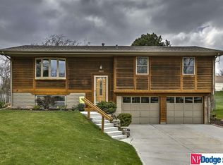 5322 S 93rd St, Omaha, NE 68127