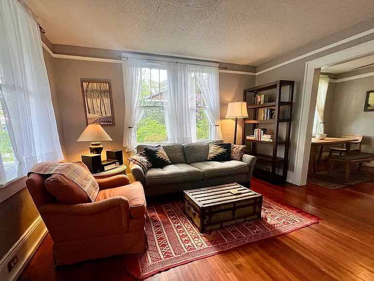 21 Oakley Pl — Photo 2