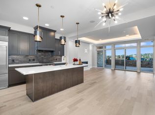 1 Hill Farm Rd #103, Saint Paul, MN 55127