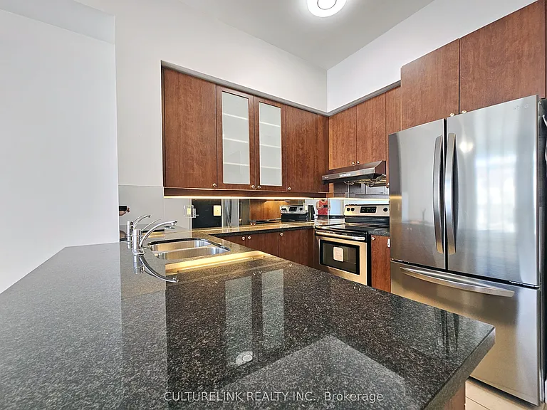 111 Upper Duke Cres #1008 — Photo 2