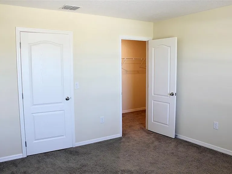 4723 Coral Castle Dr — Photo 24