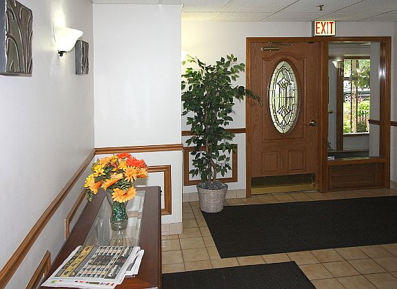 5th image of 6430 W Belle Plaine Ave APT 205