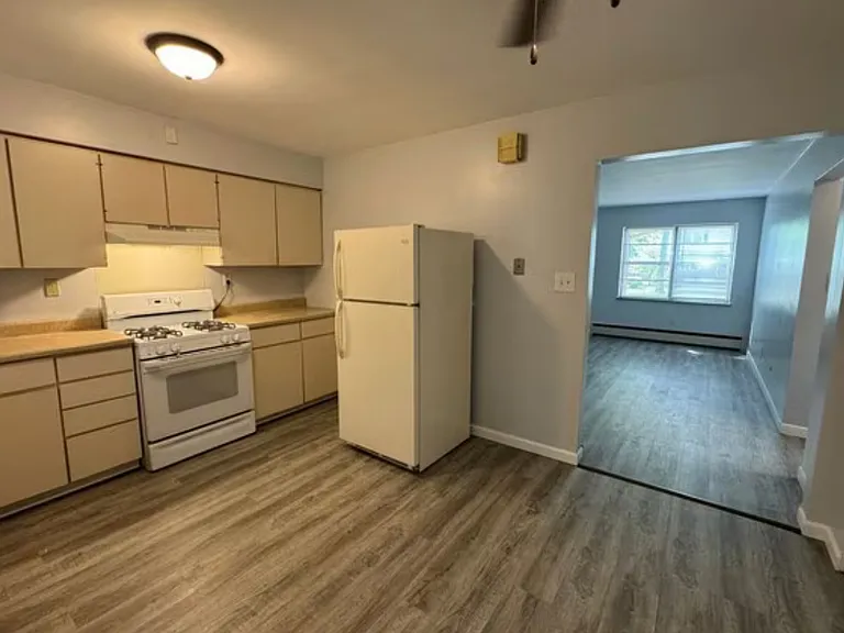 2301 W Lawrence Ave #1 — Photo 7