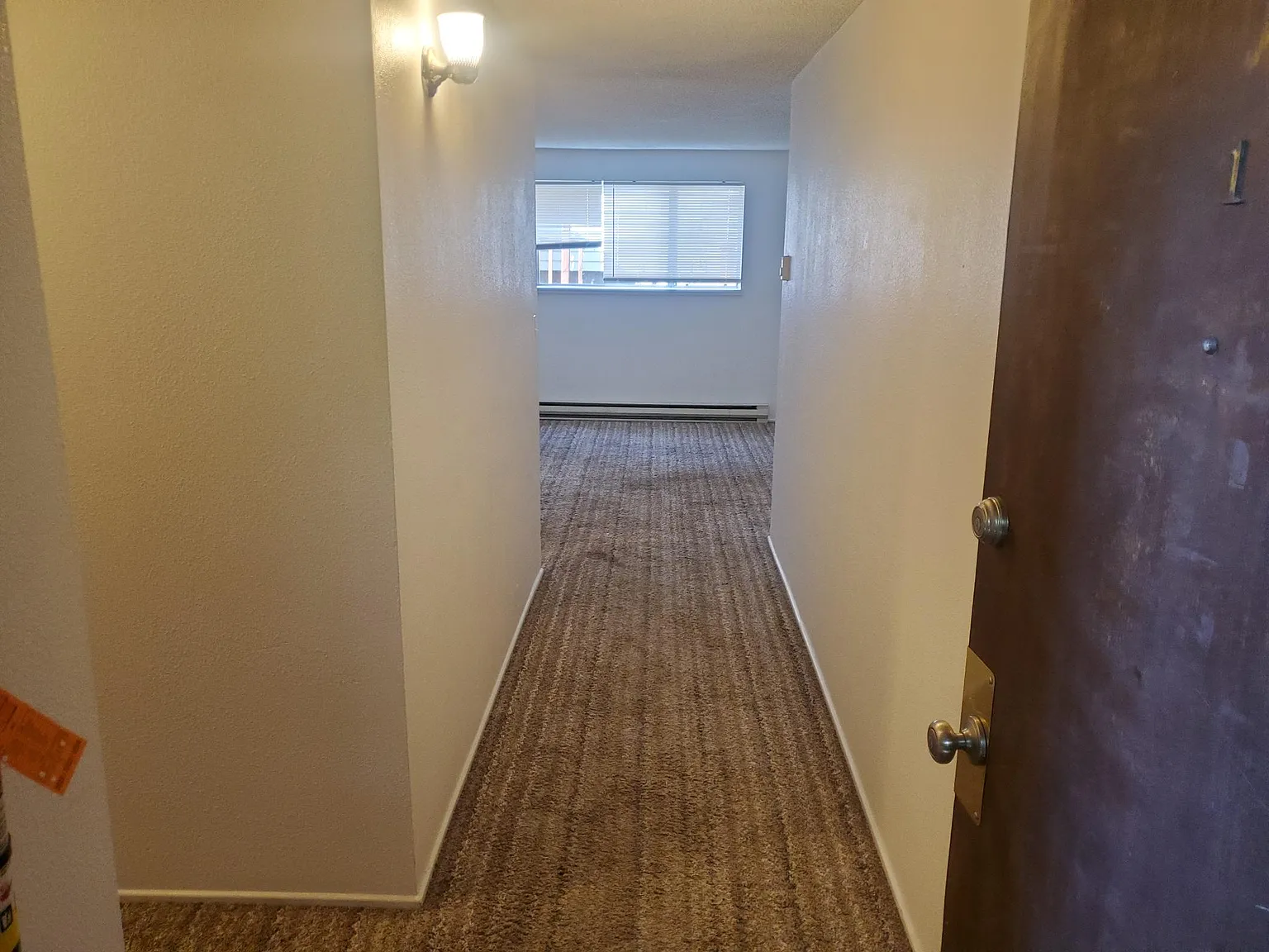 2 bed, 1000 sqft, $1,550 — Photo 4