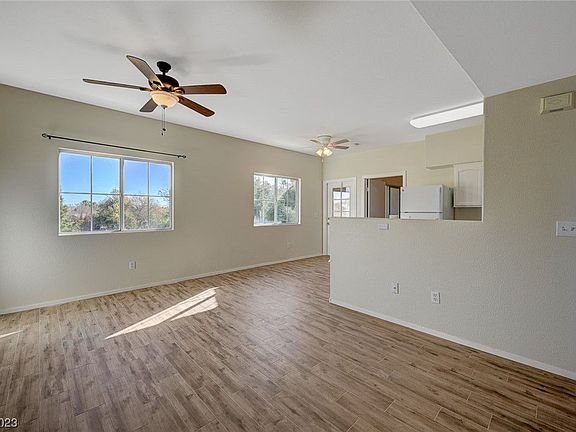 4th image of 3400 Cabana Dr Unit 2014